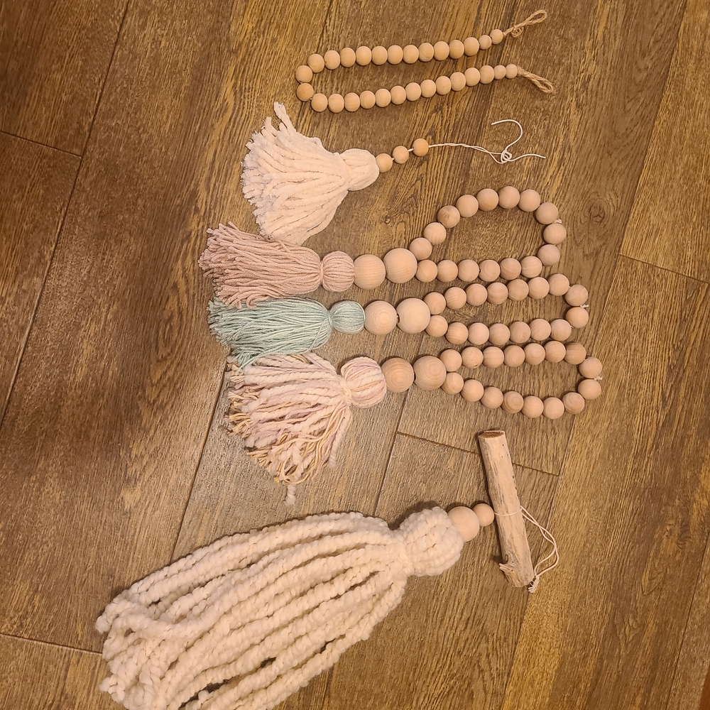 Wooden Bead Garland with Tassels - Picture 4 of 5